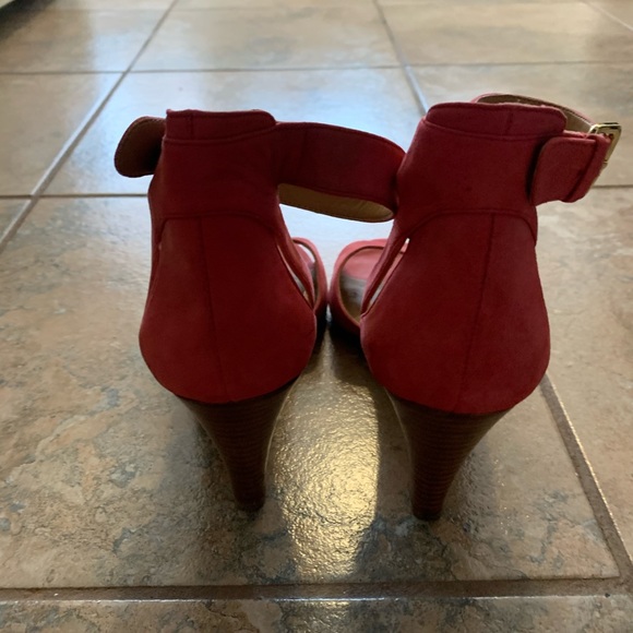 Nine West wedge sandal - Picture 3 of 4